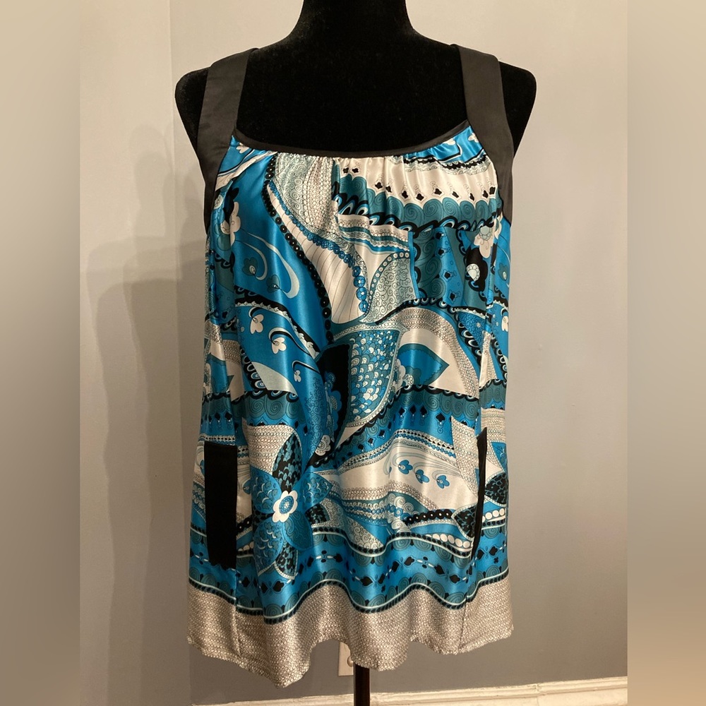 BNWT SINGLE 100% Silk Sleeveless Top, size S